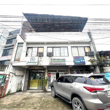 Oyo 910 Sabaidee Suites Mandaue-stad Buitenkant foto