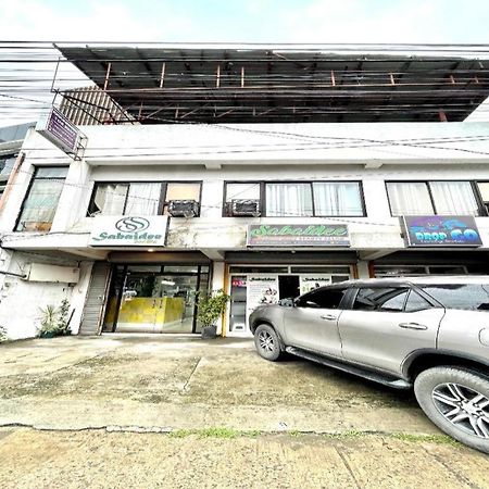 Oyo 910 Sabaidee Suites Mandaue-stad Buitenkant foto