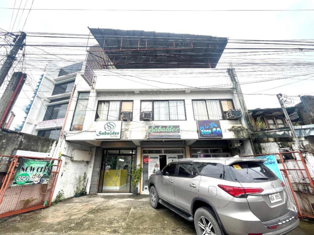 Oyo 910 Sabaidee Suites Mandaue-stad Buitenkant foto